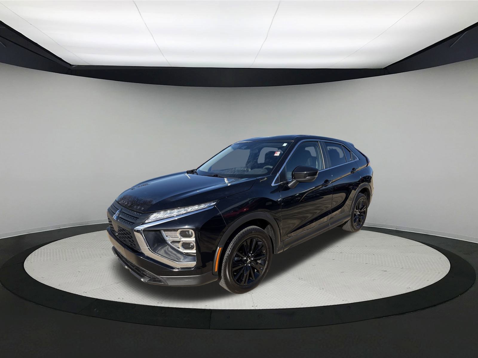Used 2024 Mitsubishi Eclipse Cross LE image 3