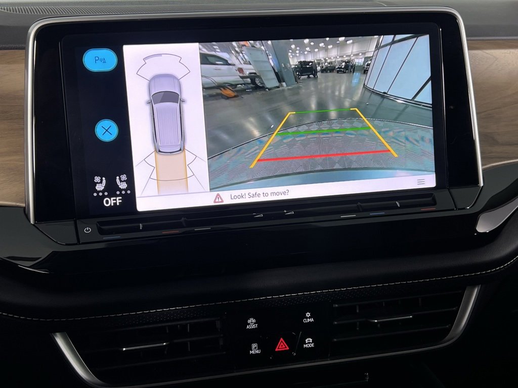 Used 2025 Volkswagen Atlas SE image 20