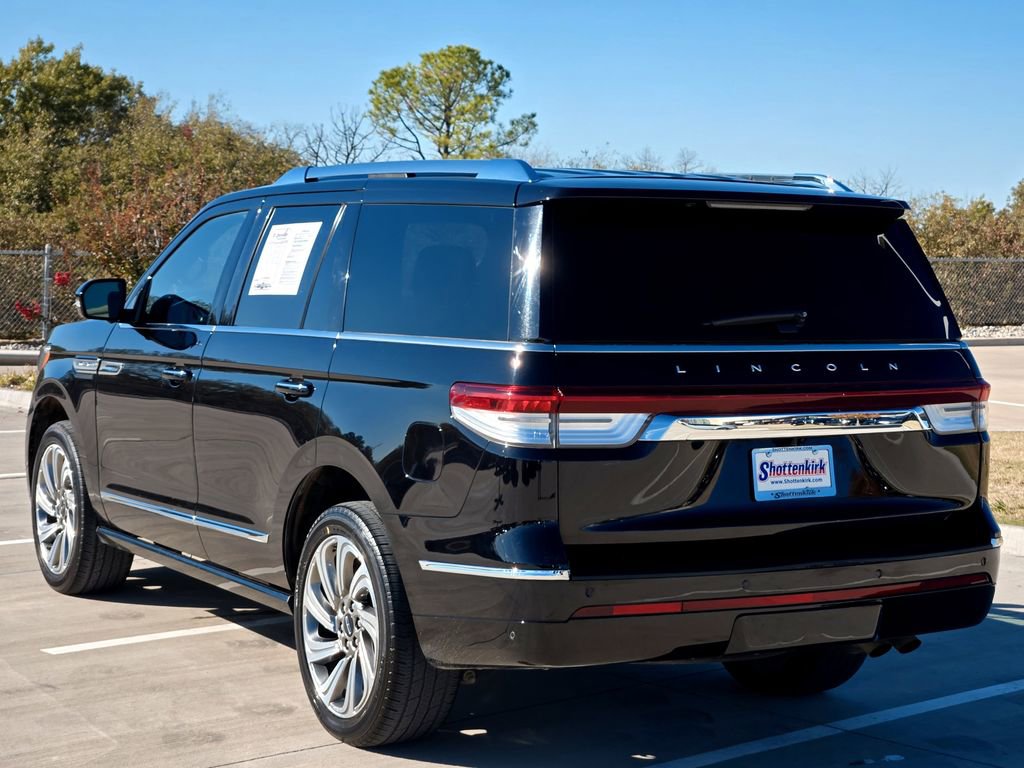 Used 2024 Lincoln Navigator Reserve image 5