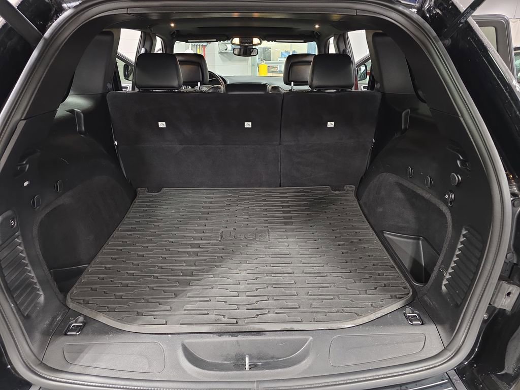Used 2020 Jeep Grand Cherokee Limited X image 12
