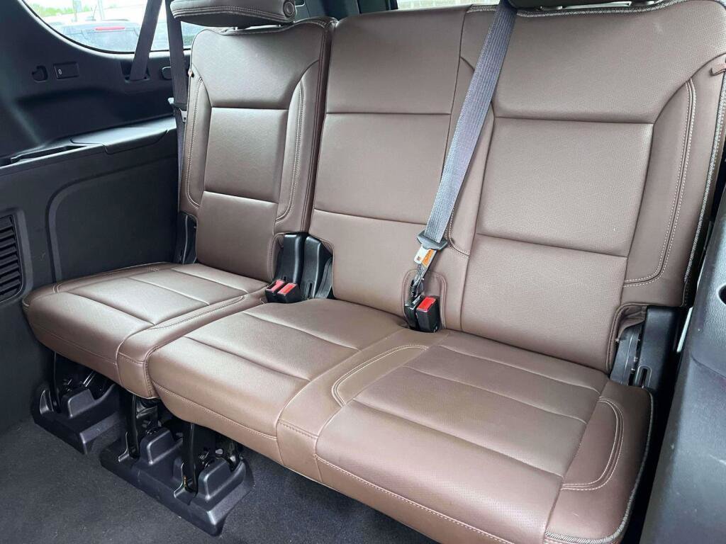 Used 2021 Chevrolet Suburban High Country AWD/4WD image 20