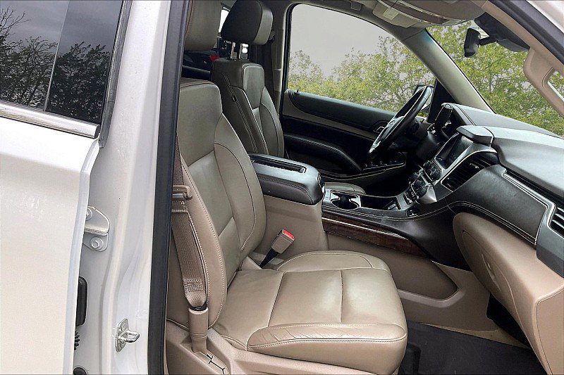 Used 2016 Chevrolet Suburban LT AWD/4WD image 29
