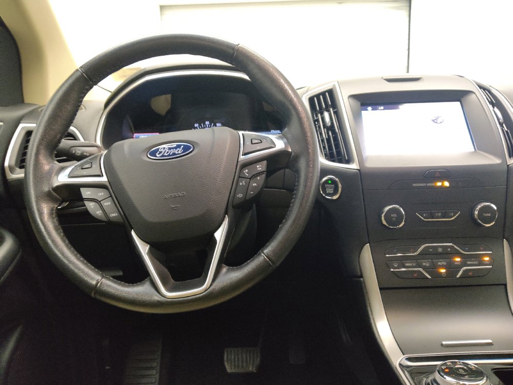 Used 2019 Ford Edge SEL w/ Equipment Group 201A FWD image 22
