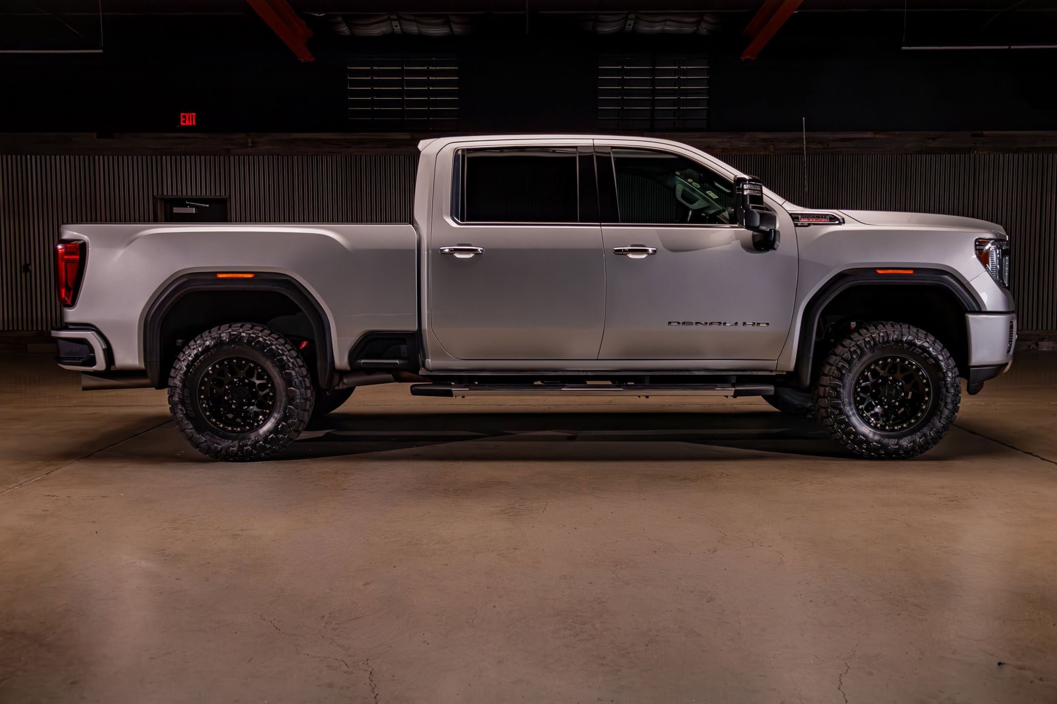 Used 2021 GMC Sierra 2500 Denali w/ Denali Ultimate Package AWD/4WD image 11