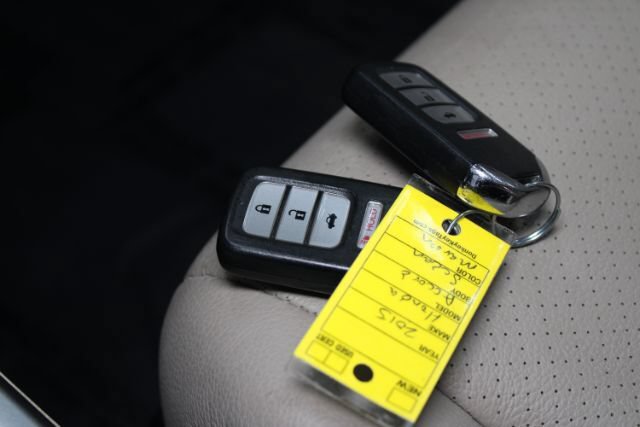 Used 2015 Honda Accord Touring image 13
