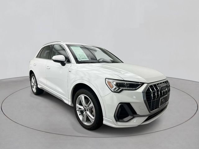 Certified 2024 Audi Q3 2.0T Premium AWD/4WD image 5