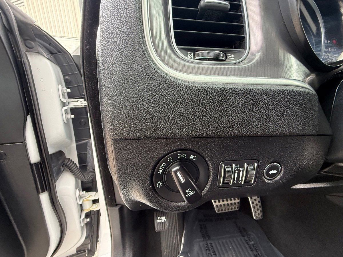 Used 2020 Dodge Charger Scat Pack RWD image 22