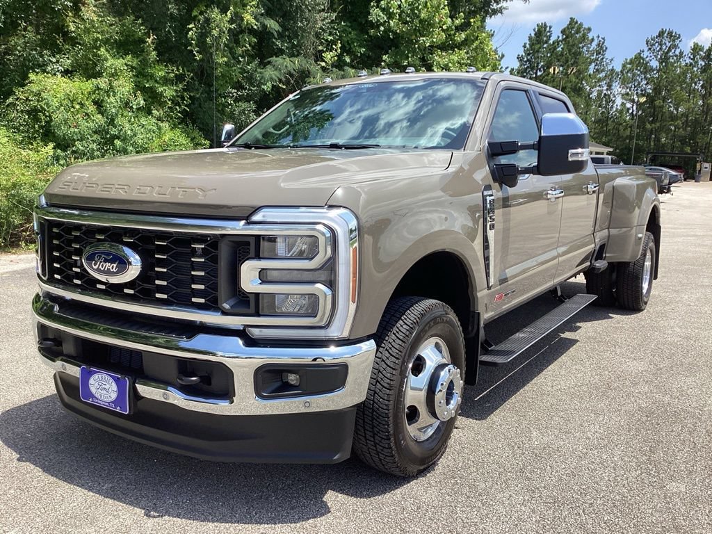 New 2026 Ford F350 King Ranch w/ Chrome Package AWD/4WD image 3