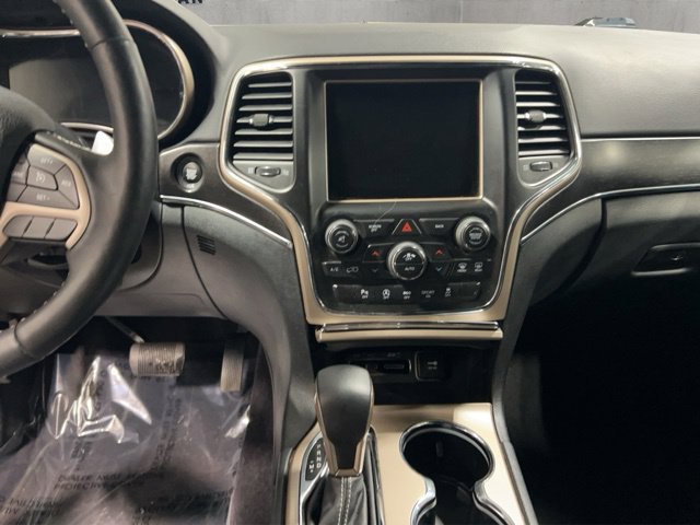 Used 2017 Jeep Grand Cherokee Limited AWD/4WD image 26