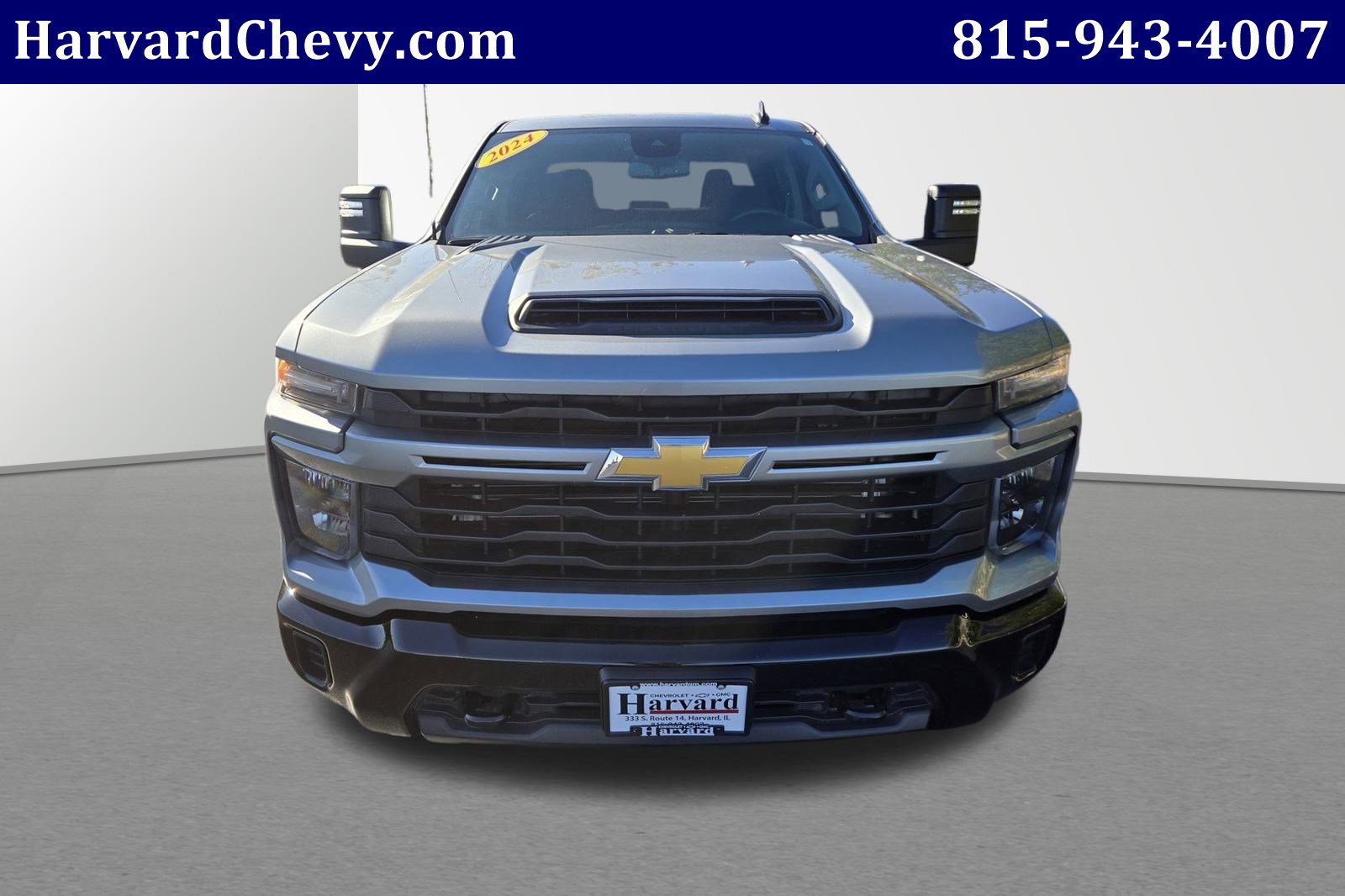 Used 2024 Chevrolet Silverado 2500 Custom w/ Custom Value Package image 2