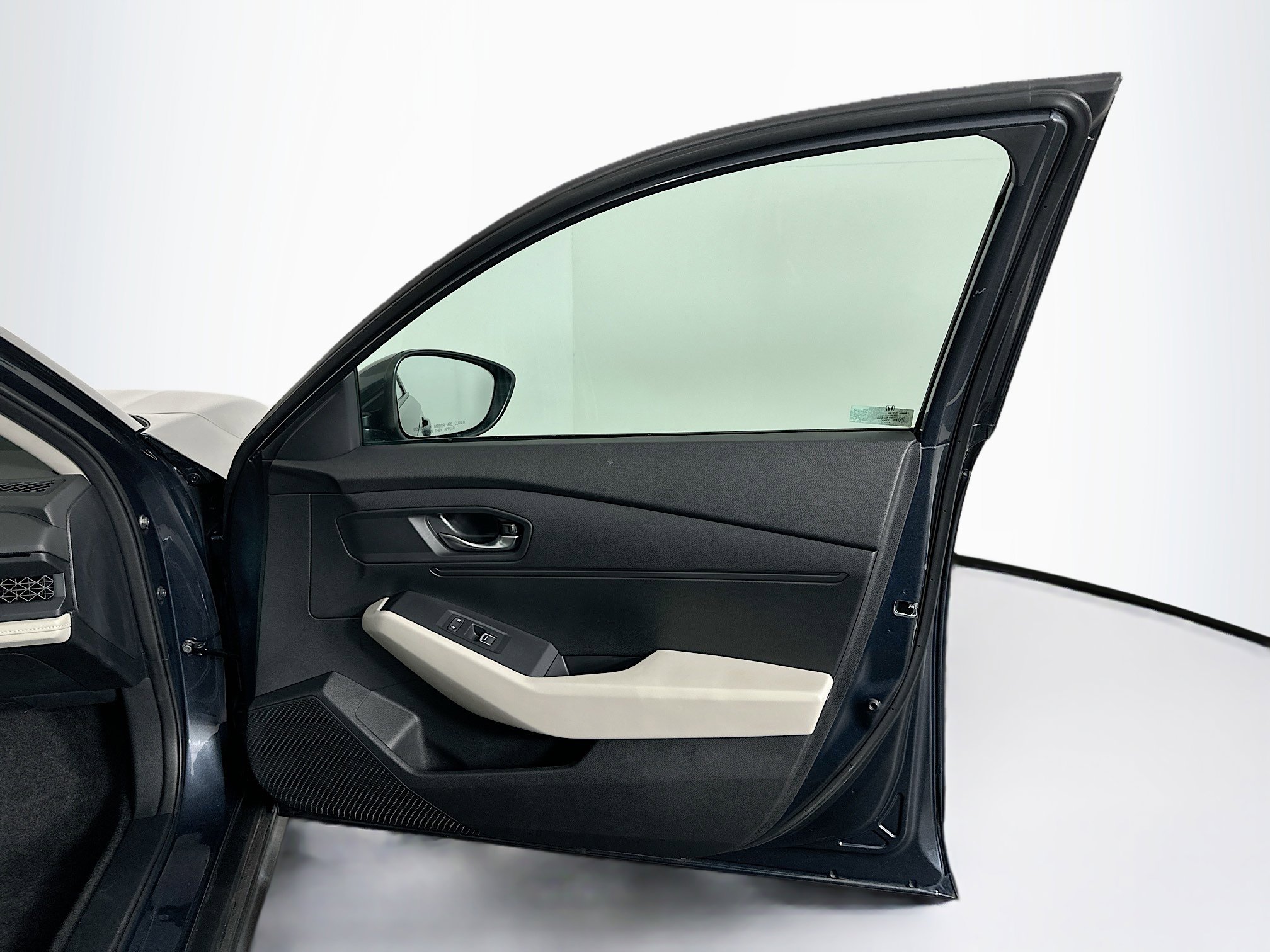 Used 2023 Honda Accord LX image 28