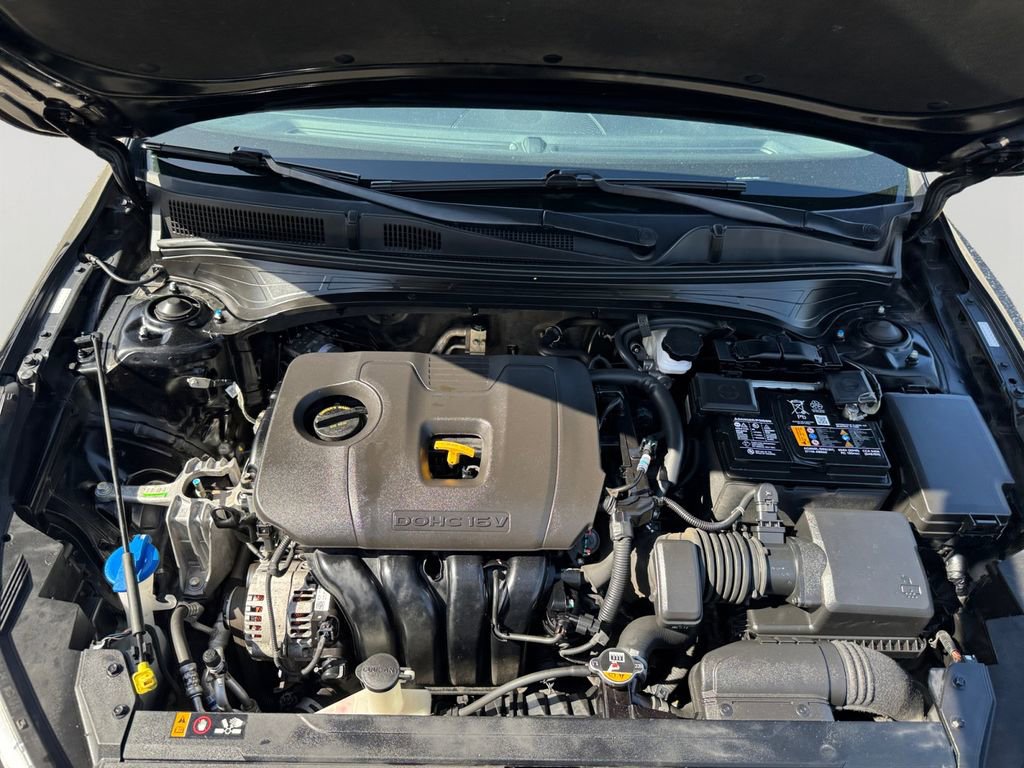 Used 2024 Kia Forte LXS image 9