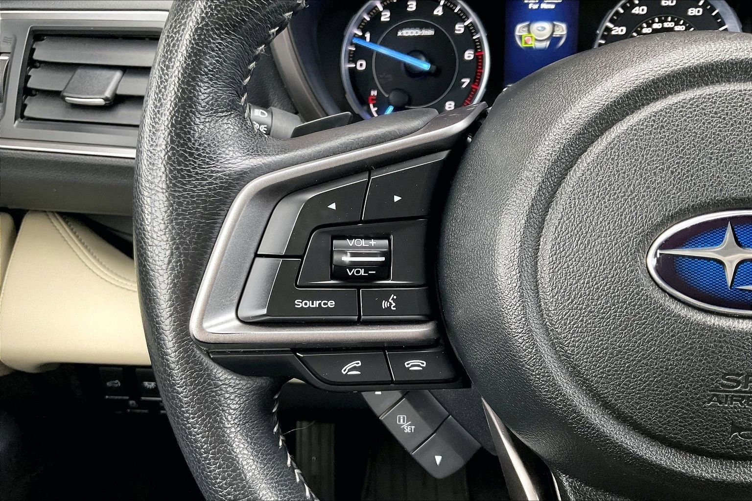 Used 2021 Subaru Ascent Limited w/ Technology Package image 10