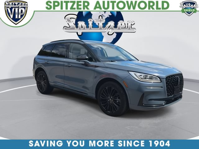 Used 2023 Lincoln Corsair Reserve w/ Equipment Group 201A AWD/4WD image 2