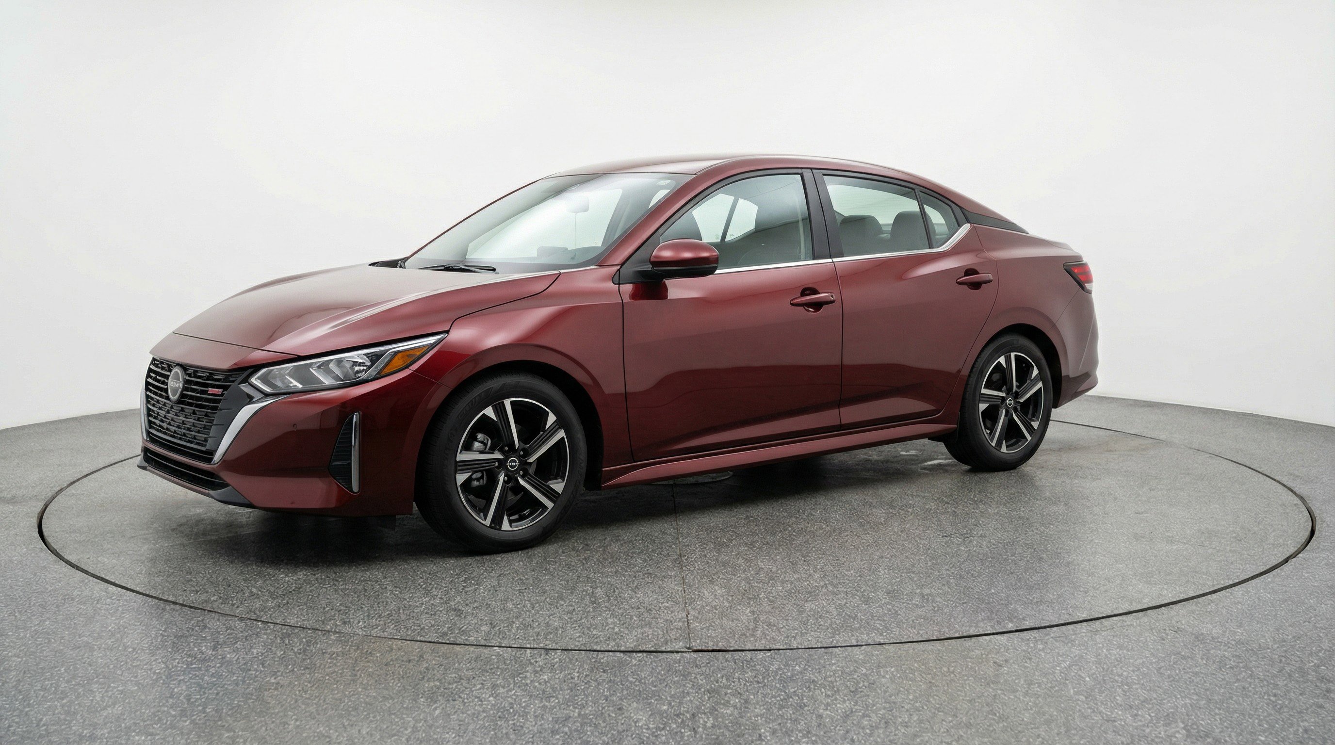 Used 2025 Nissan Sentra SV image 3