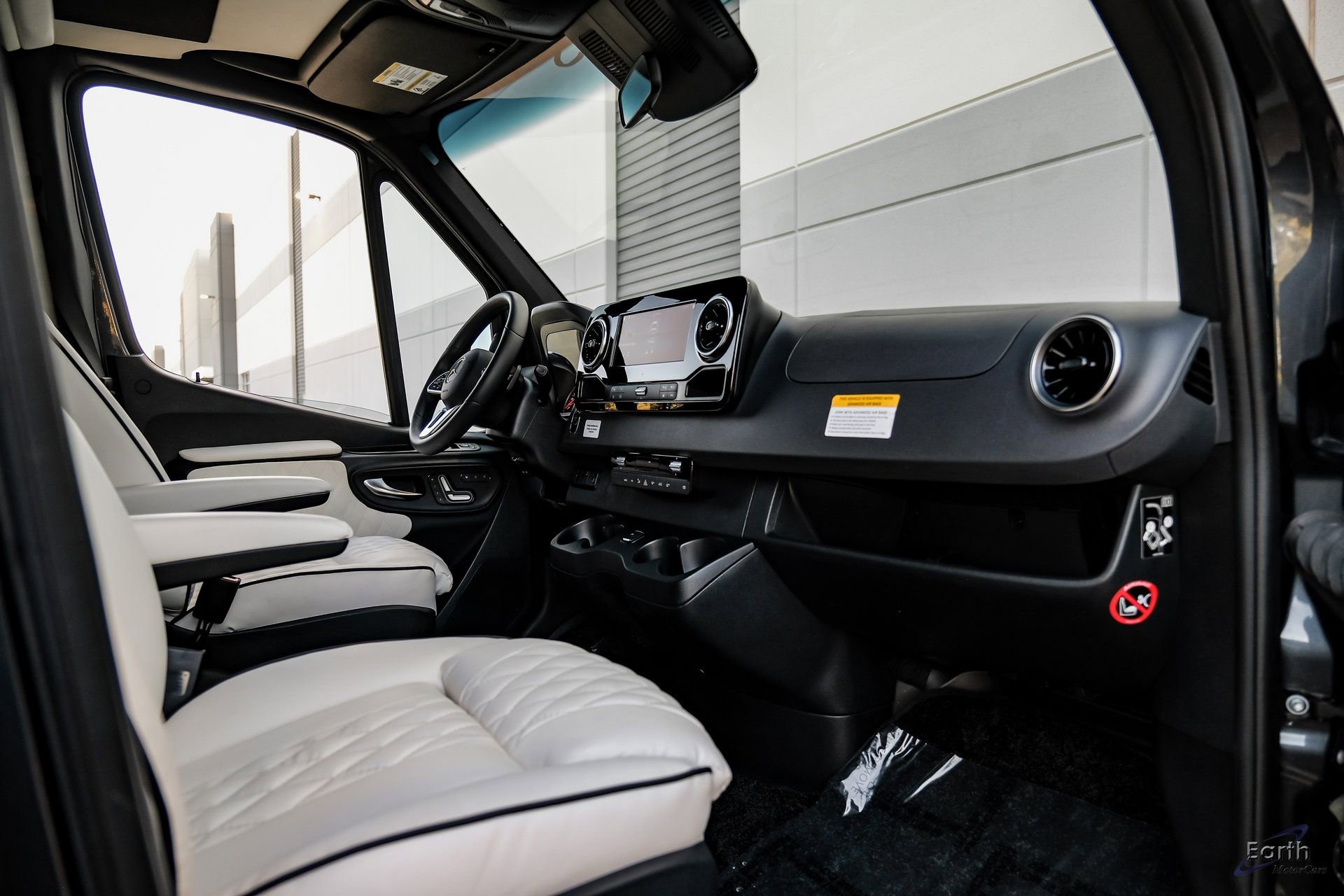 Used 2023 Mercedes-Benz Sprinter 3500 image 41