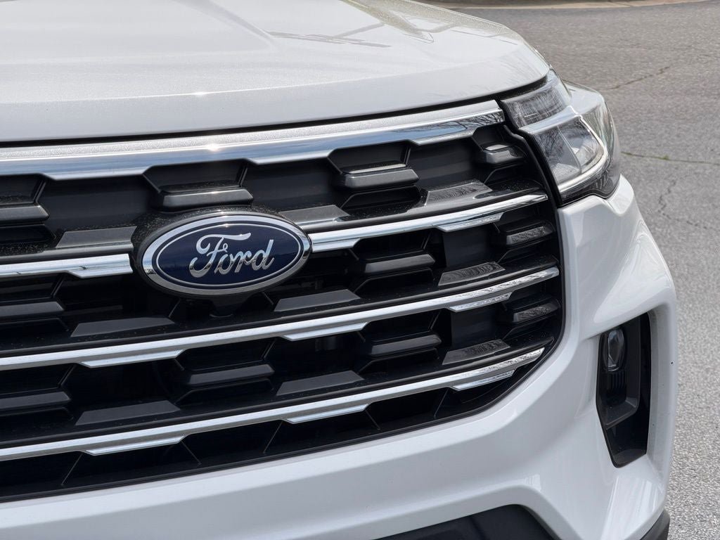 Certified 2025 Ford Explorer Active w/ Active Comfort Package image 10