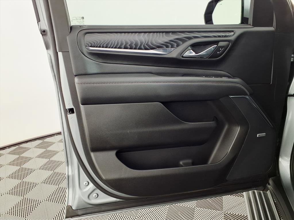 Used 2023 GMC Yukon XL Denali w/ Denali Reserve Package image 17