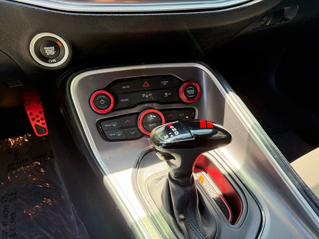 Used 2022 Dodge Challenger R/T RWD image 21