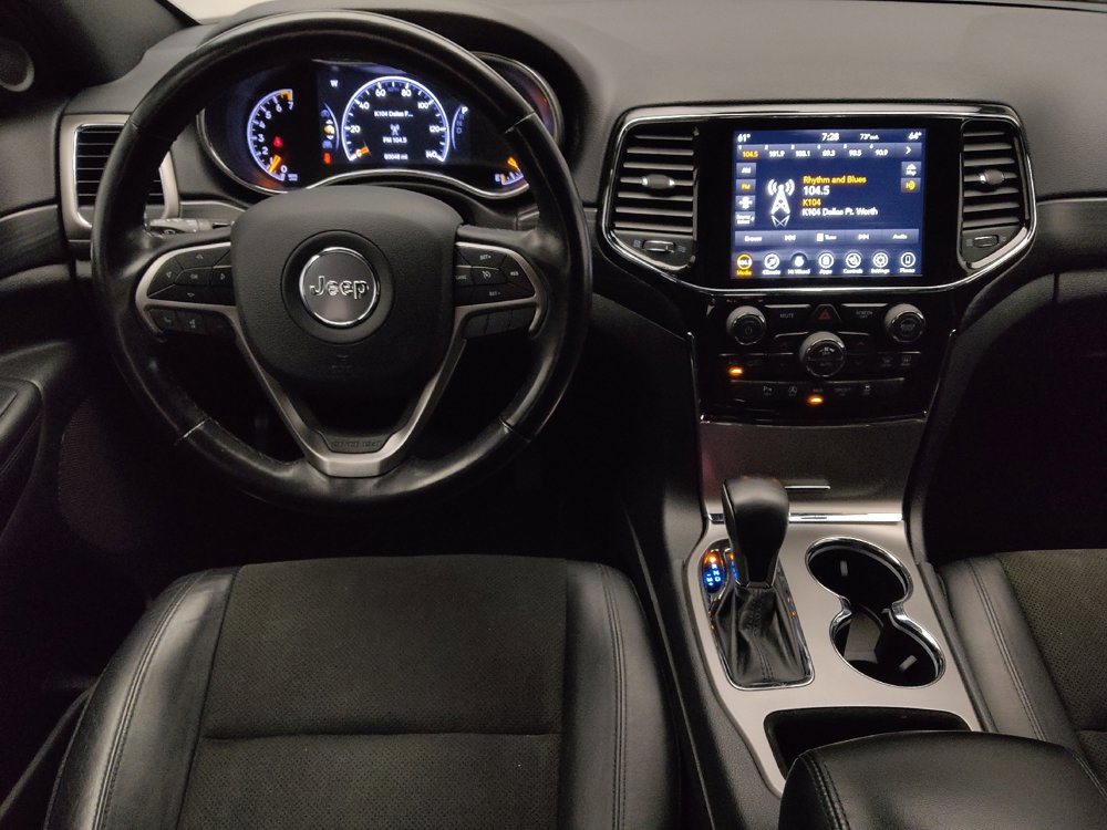 Used 2020 Jeep Grand Cherokee Altitude RWD image 22