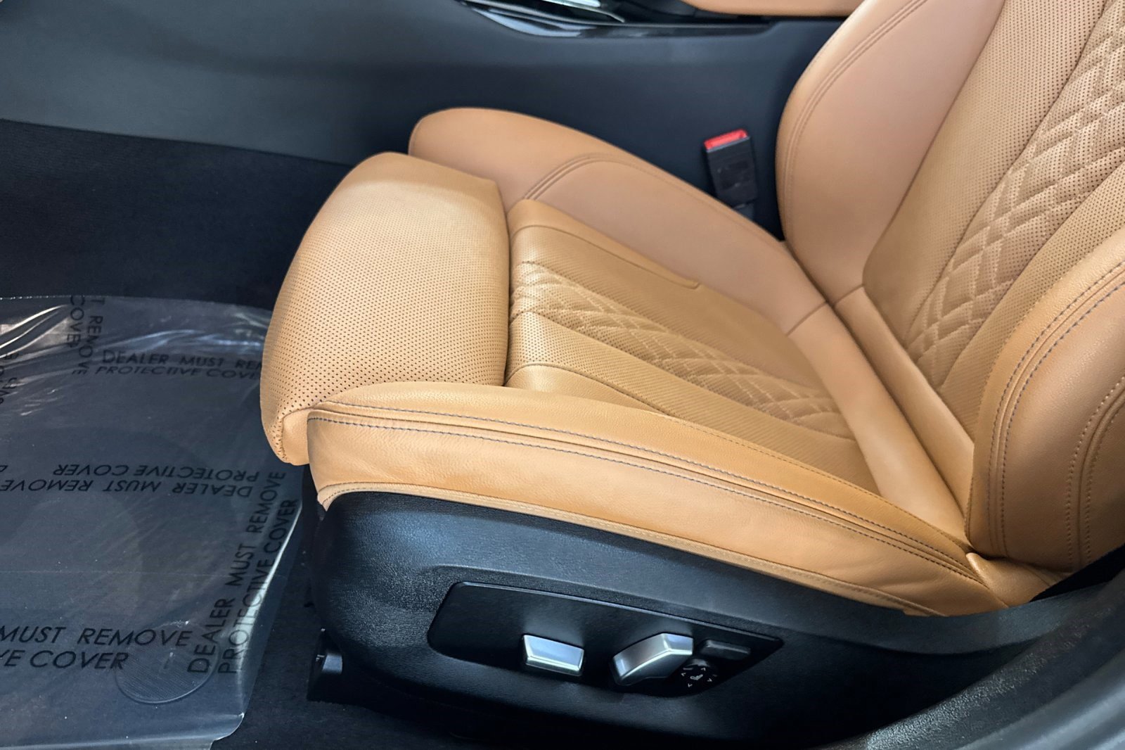 Used 2023 BMW 530e w/ Premium Package image 15