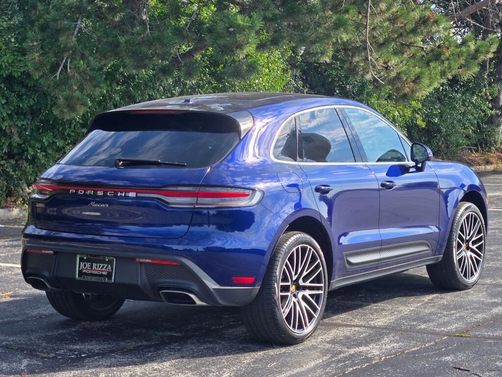 Certified 2025 Porsche Macan image 7