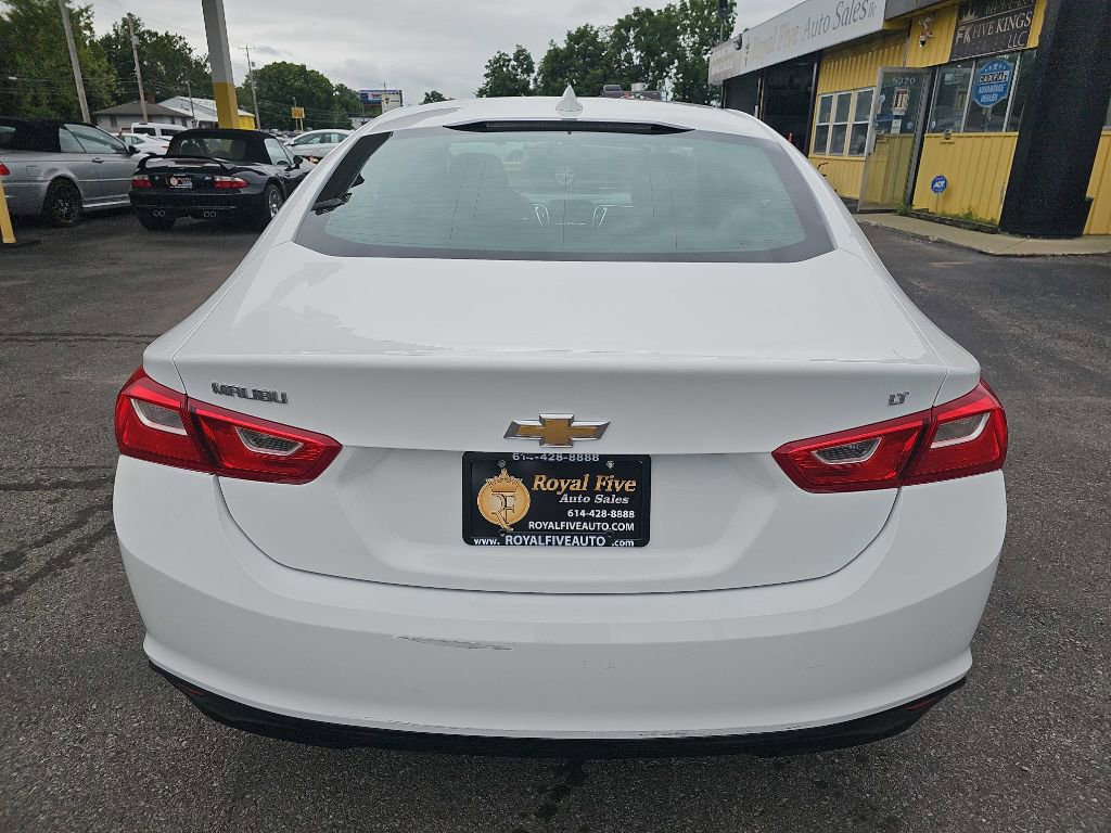 Used 2017 Chevrolet Malibu LT image 18
