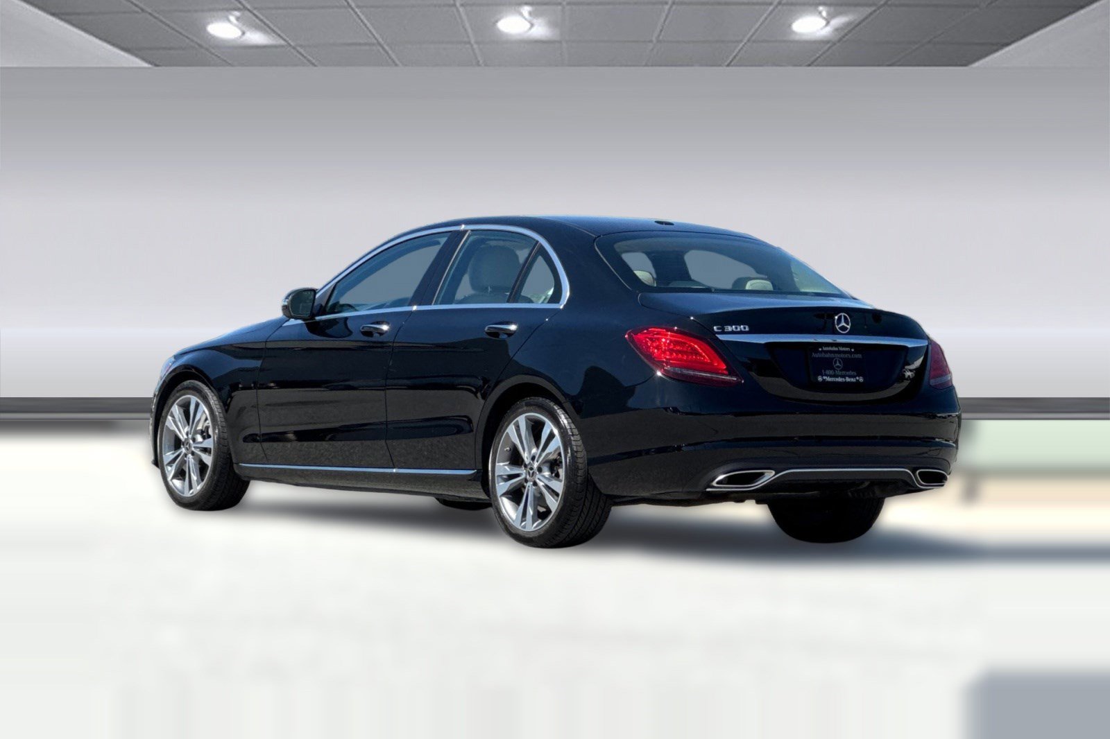 Used 2021 Mercedes-Benz C 300 Sedan image 3