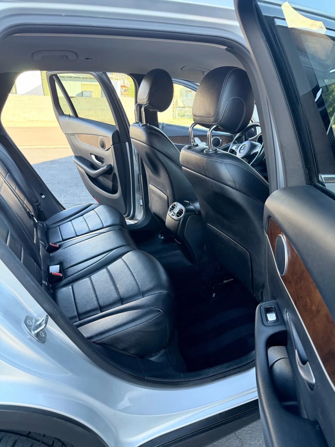 Used 2017 Mercedes-Benz GLC 300 GLC 300 Sport Utility 4D image 11