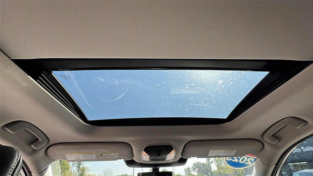 Used 2023 INFINITI QX60 Sensory w/ Vision Package image 34