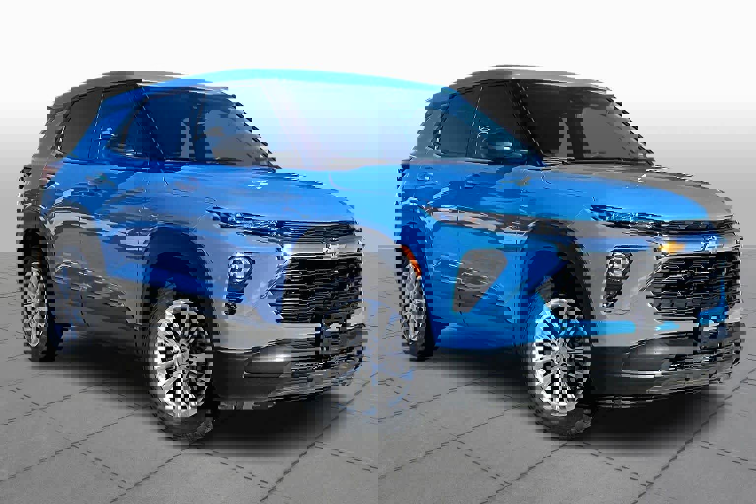 Used 2024 Chevrolet TrailBlazer LS w/ LS Convenience Package image 2