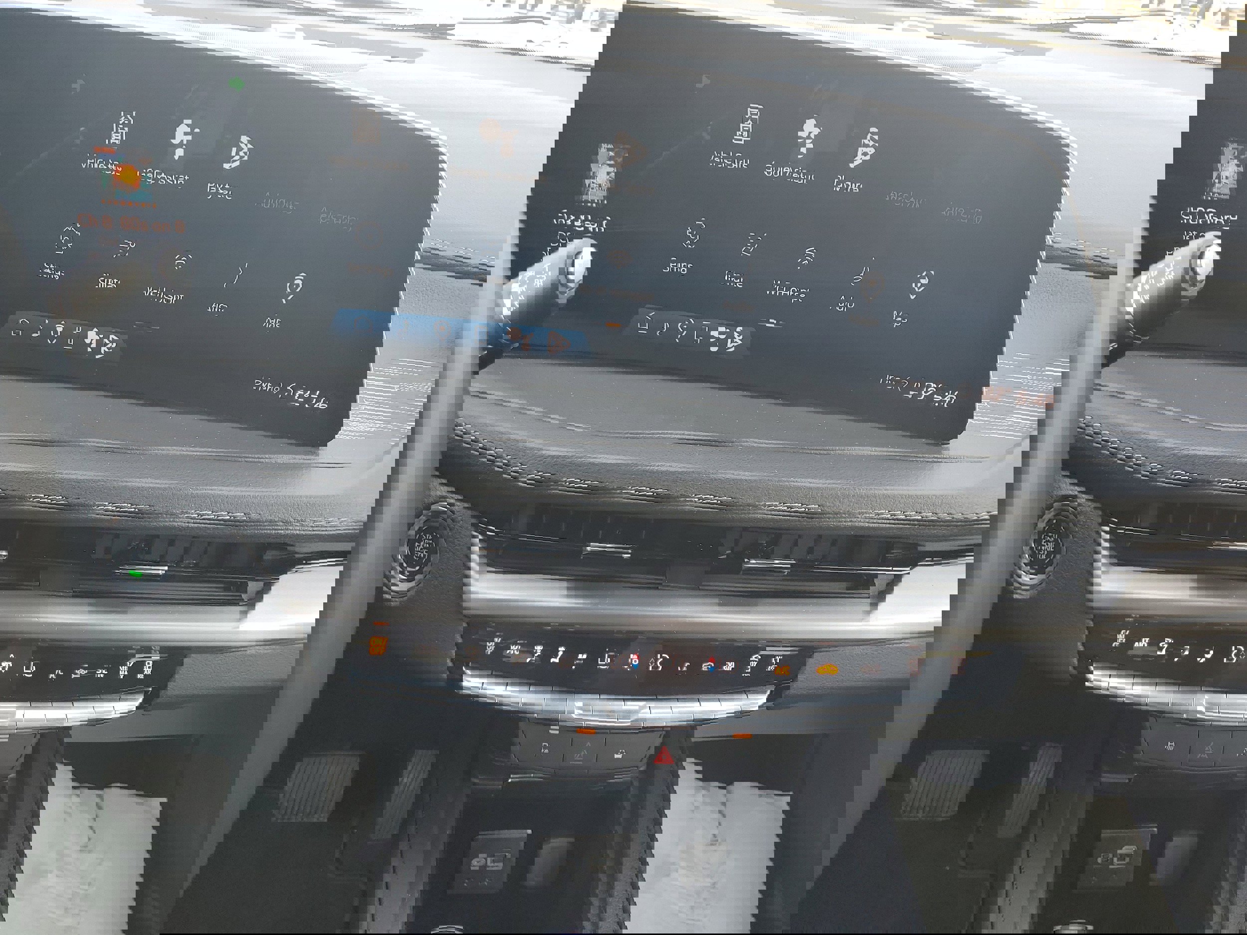 Used 2024 Cadillac XT4 Premium Luxury image 34