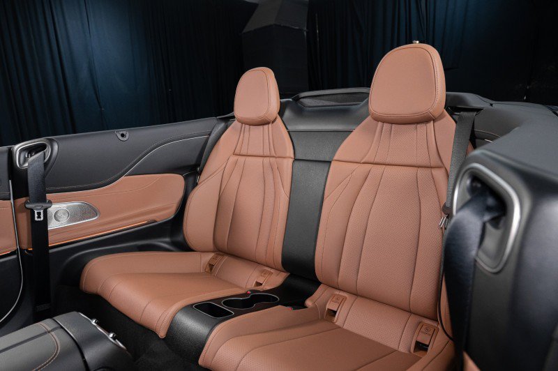 Certified 2026 Mercedes-Benz CLE 300 4MATIC Cabriolet image 17