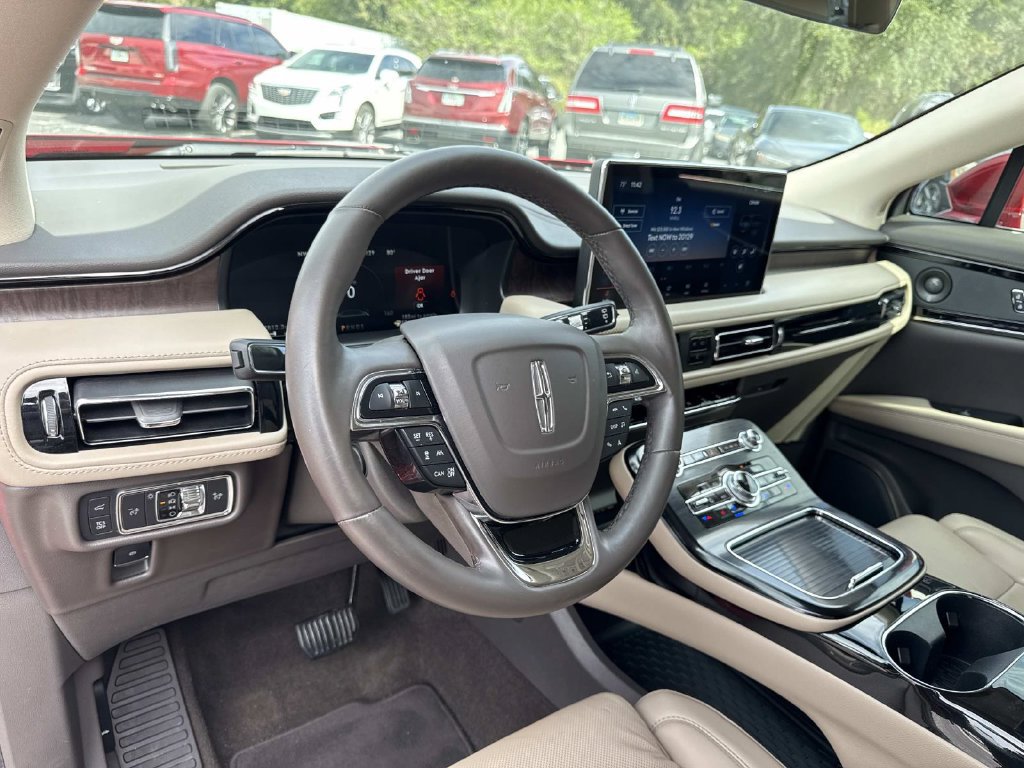 Used 2021 Lincoln Nautilus Reserve w/ Equipment Group 201A AWD/4WD image 32
