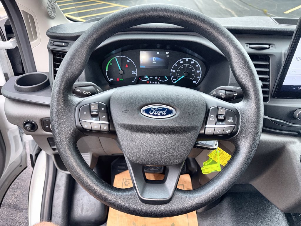 Used 2023 Ford E-Transit 148 High Roof Extended RWD image 11
