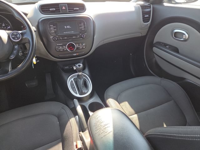 Used 2017 Kia Soul + FWD image 25