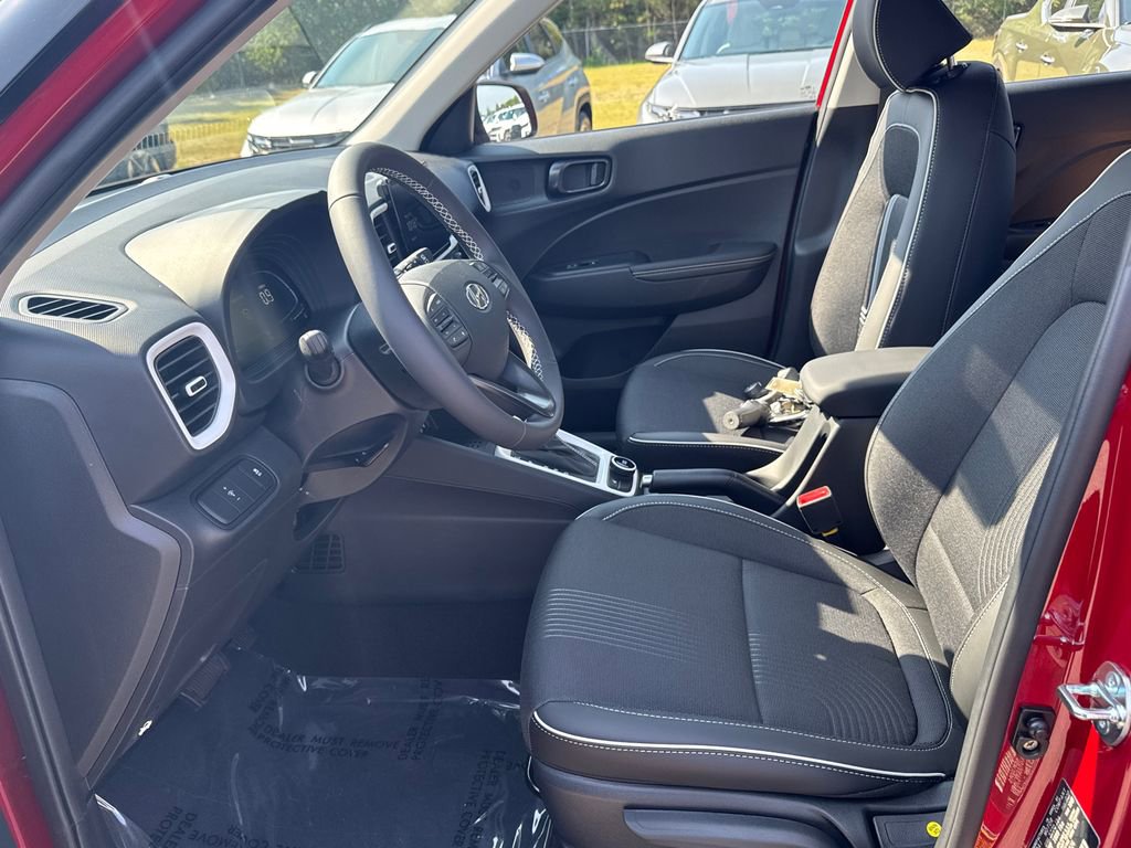 New 2025 Hyundai Venue Limited image 9