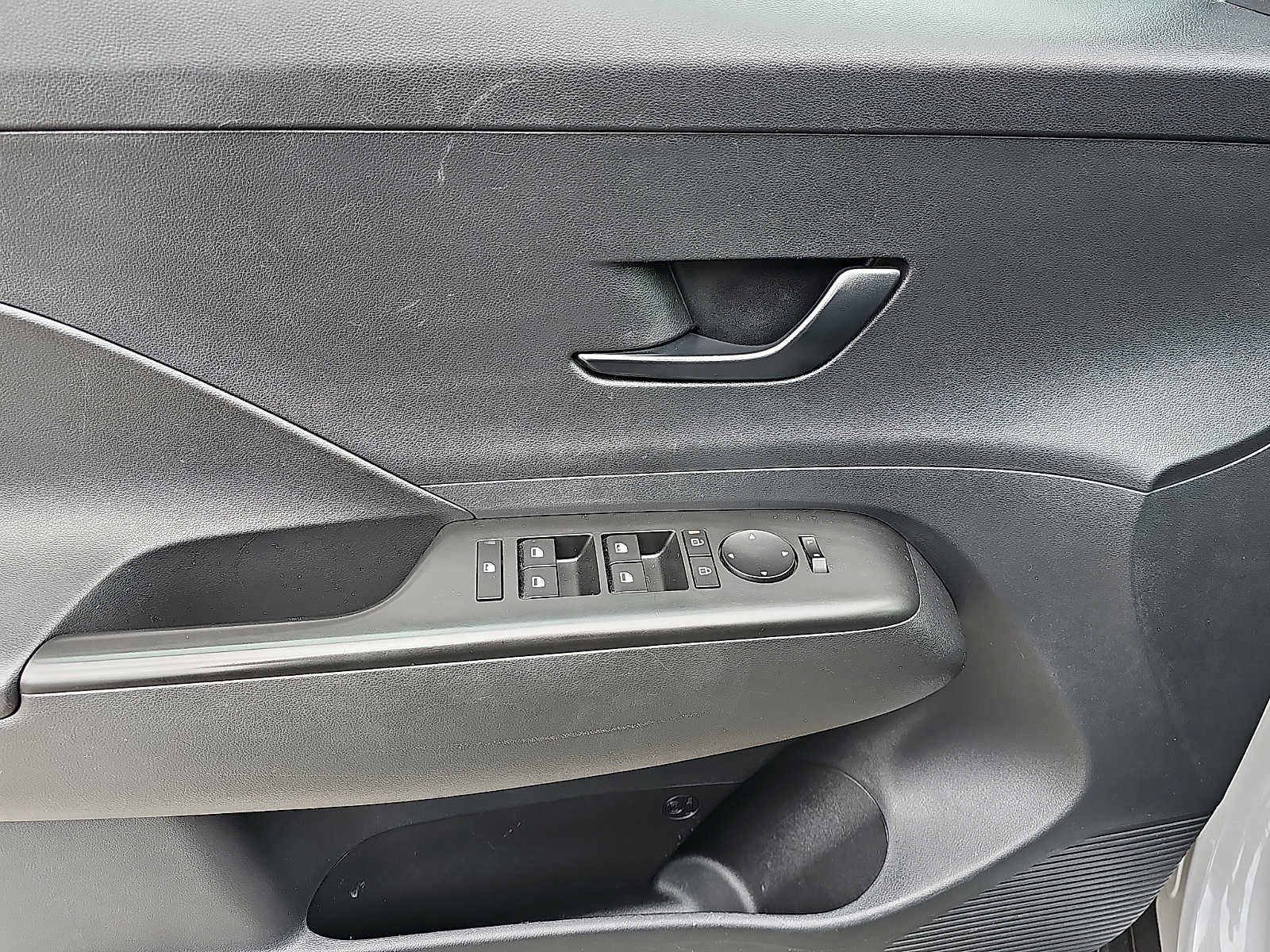 Used 2024 Hyundai Kona SEL AWD/4WD image 13