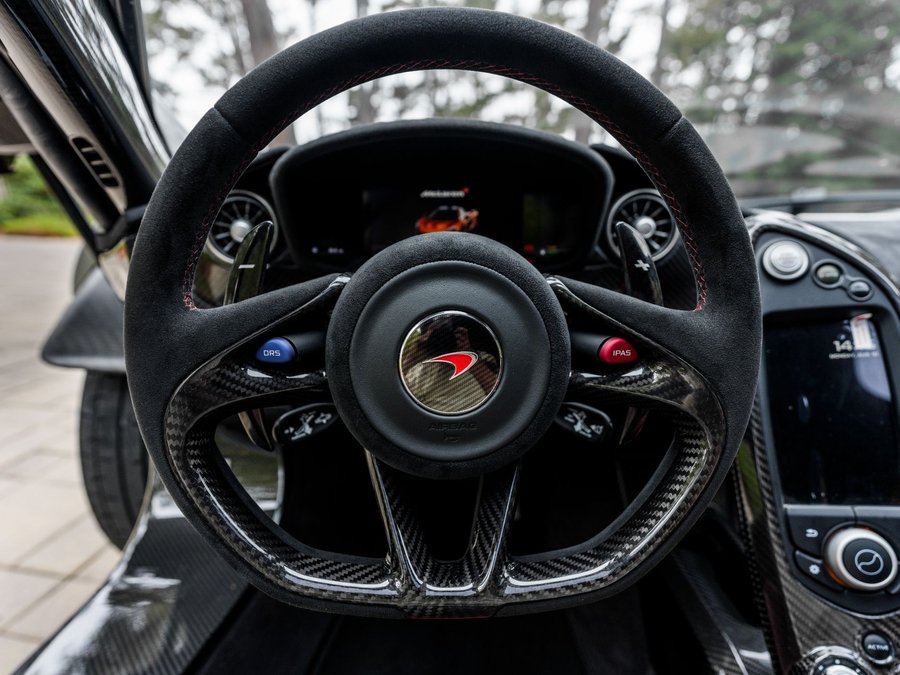 Used 2015 McLaren P1 RWD image 10