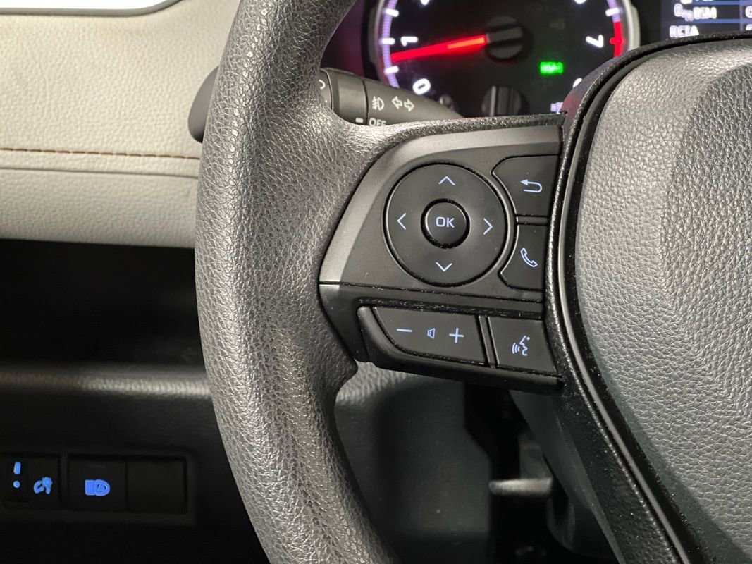 Used 2019 Toyota RAV4 XLE w/ All Weather Liner Package AWD/4WD image 39