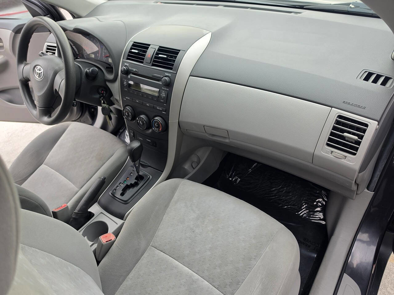 Used 2009 Toyota Corolla LE FWD image 36