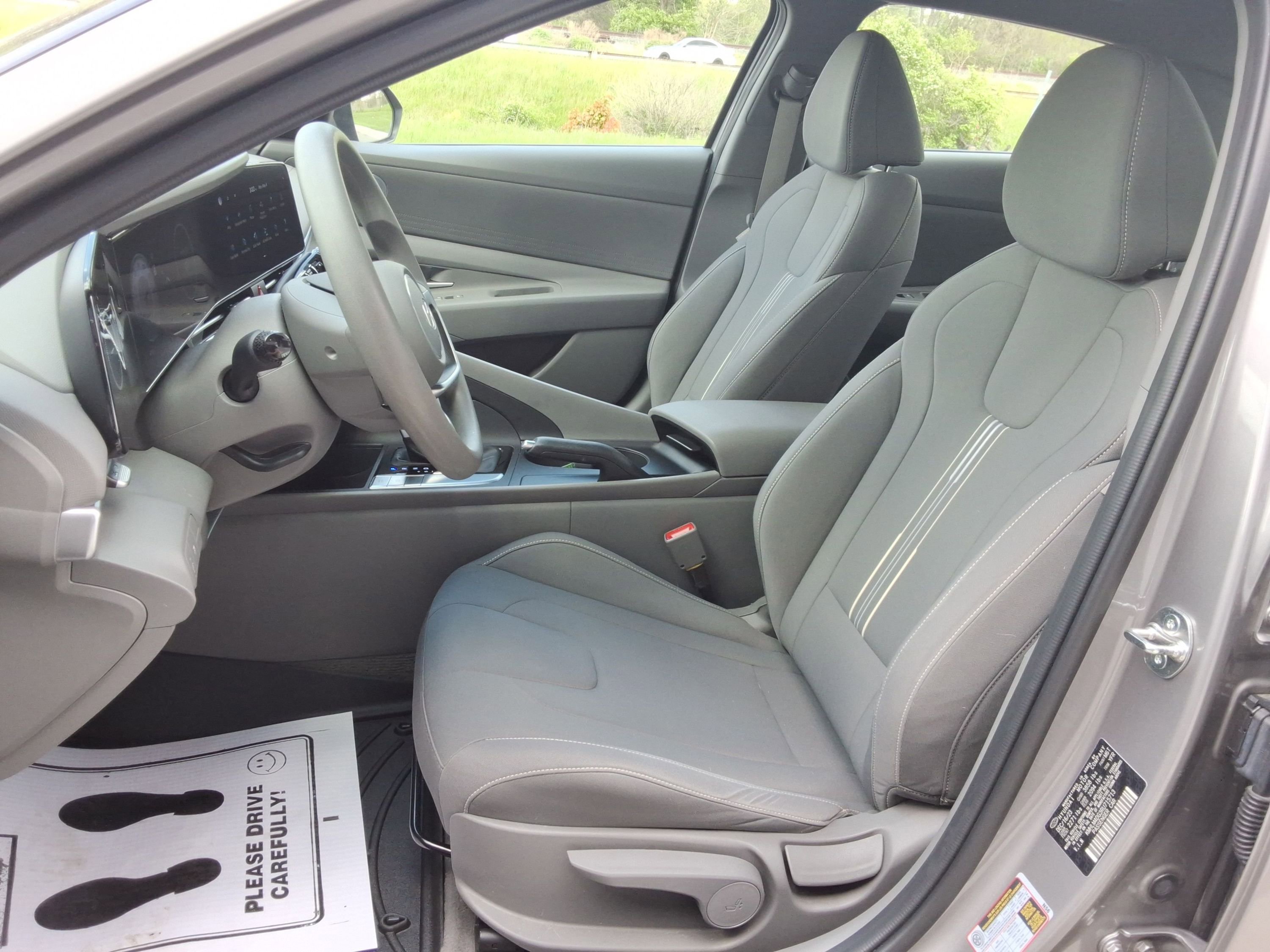 Used 2024 Hyundai Elantra SEL FWD image 27
