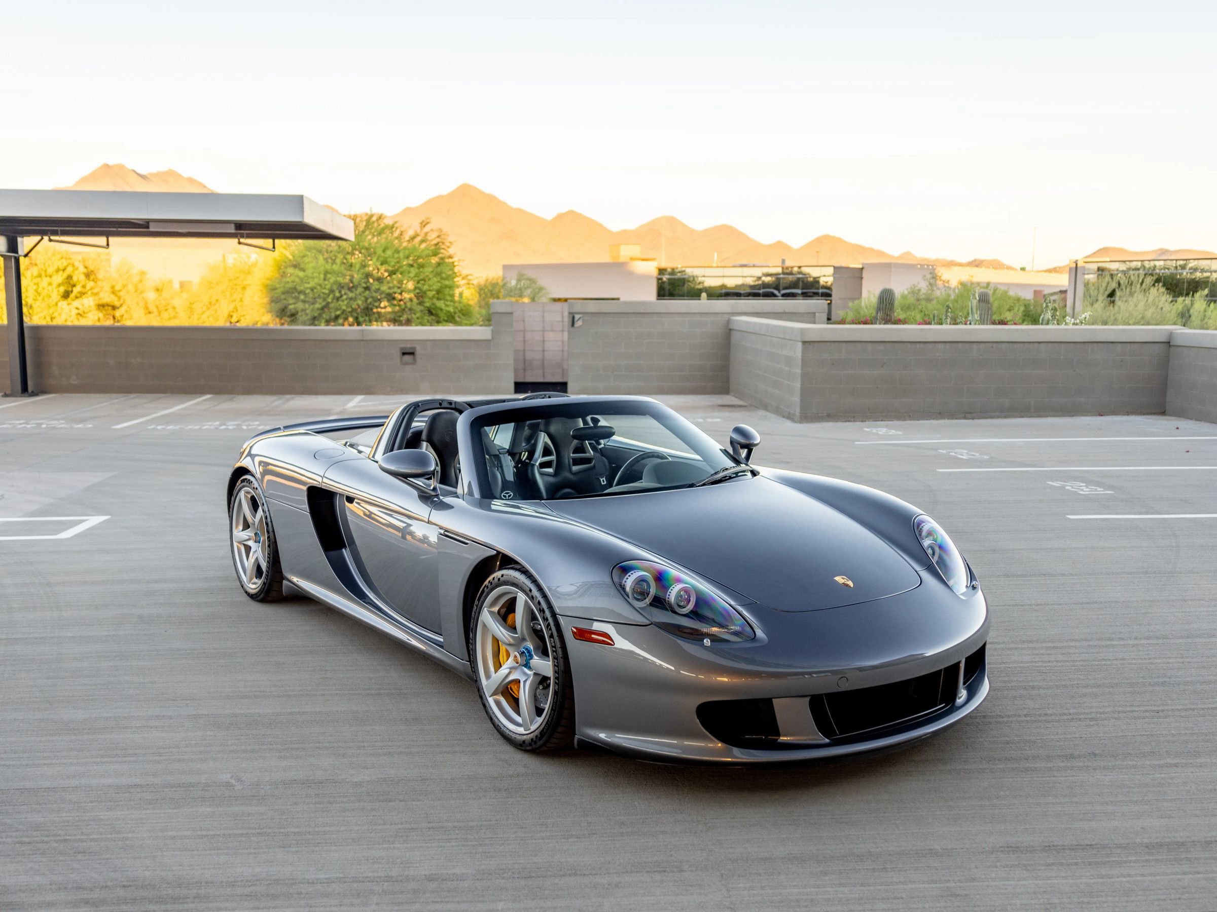 Used 2004 Porsche Carrera GT RWD image 20