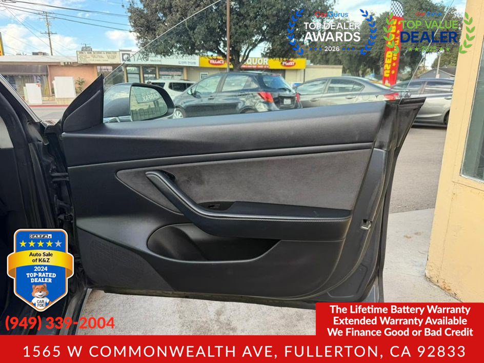 Used 2019 Tesla Model 3 Standard Range Plus RWD image 24