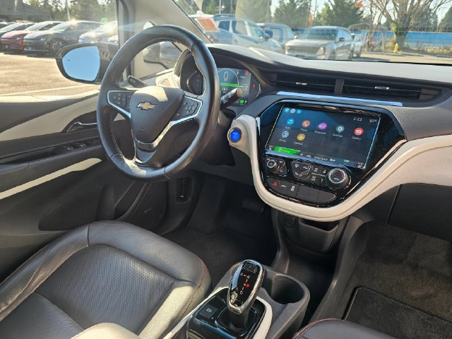 Used 2017 Chevrolet Bolt Premier w/ Driver Confidence II Package FWD image 14