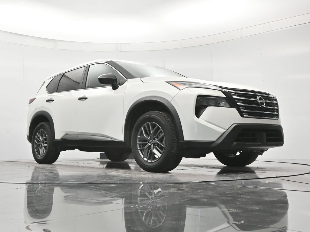 Used 2024 Nissan Rogue S FWD image 38