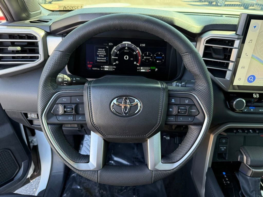 Used 2025 Toyota Tundra Limited image 24