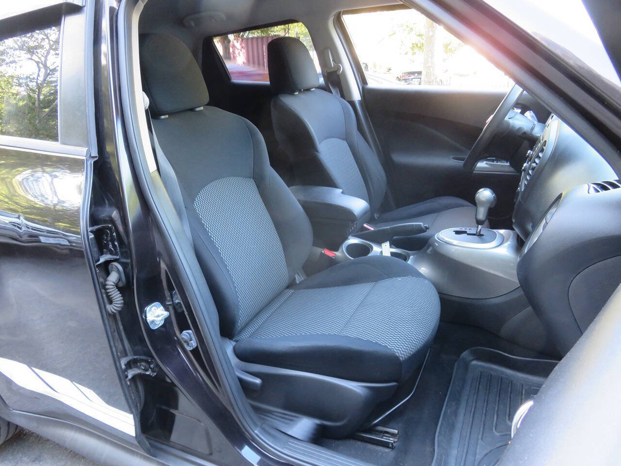 Used 2016 Nissan Juke S AWD/4WD image 11