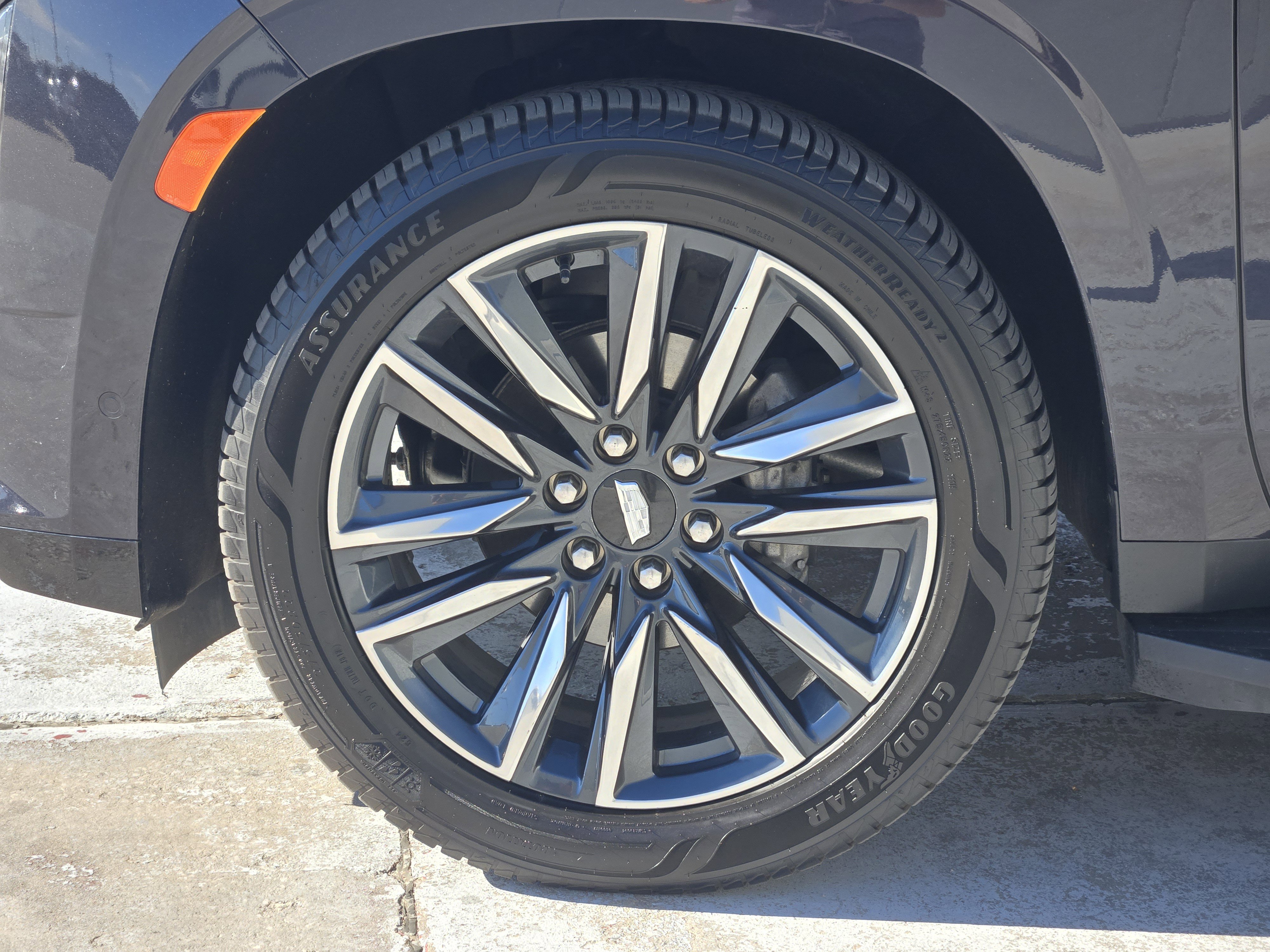 Used 2022 Cadillac Escalade Sport Platinum w/ Heavy-Duty Trailer Package image 15