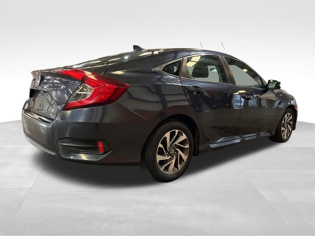 Used 2018 Honda Civic EX image 5